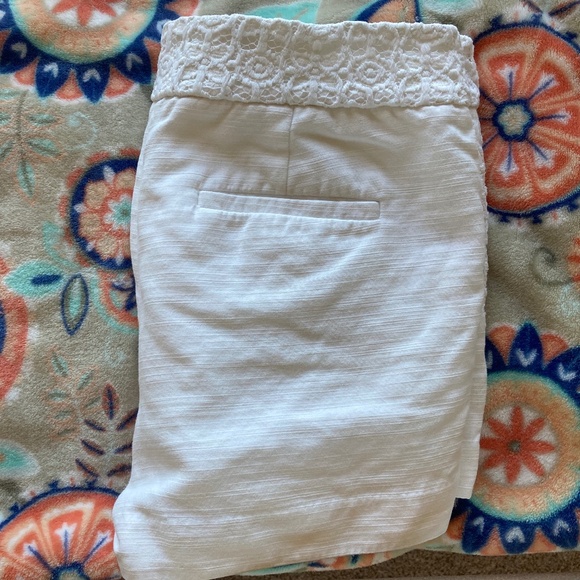 Loft Short - Picture 2 of 2